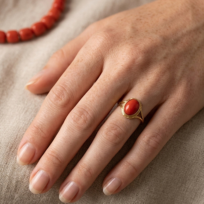Anello Corallo Rosso Sardegna e Oro - immagine 3