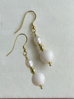 Orecchini Corallo Rosa e Perla scaramazza - immagine 2