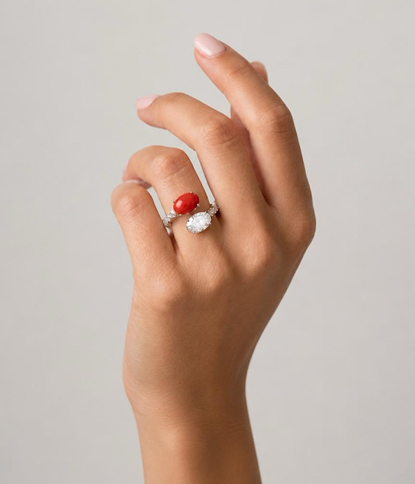 Anello Contrariè Diamanti e Corallo Rosso Sardegna- Top Jewelry - immagine 2