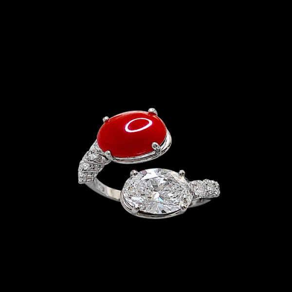 Anello Contrariè Diamanti e Corallo Rosso Sardegna- Top Jewelry