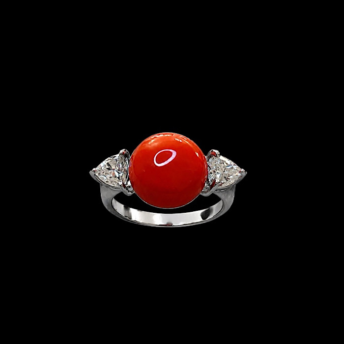 Anello Diamanti Trillion e Corallo Rosso Sardegna- Top Jewelry